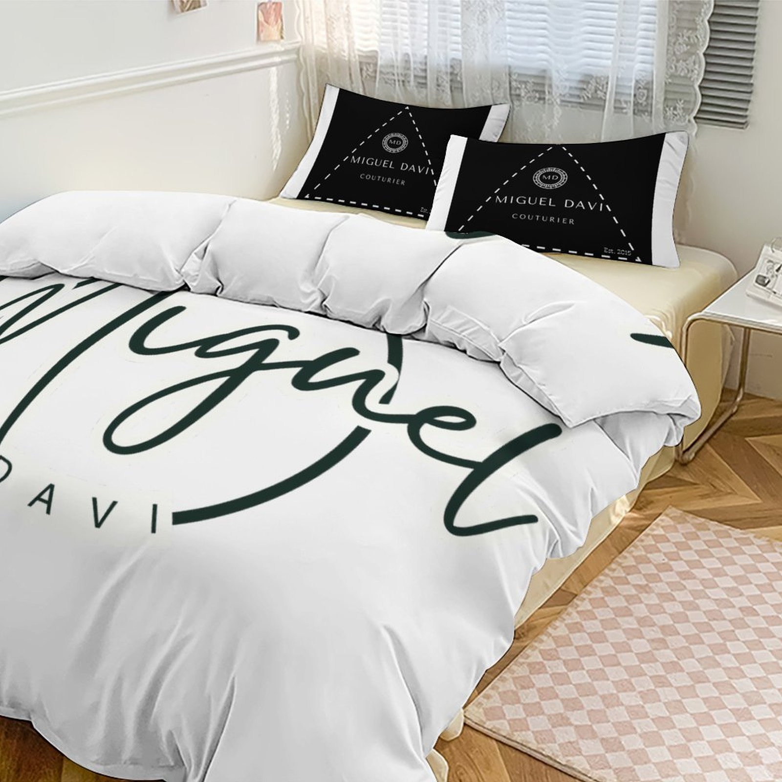 3-Piece Bedding Set (1 Duvet Cover + 2 Pillow Shams)