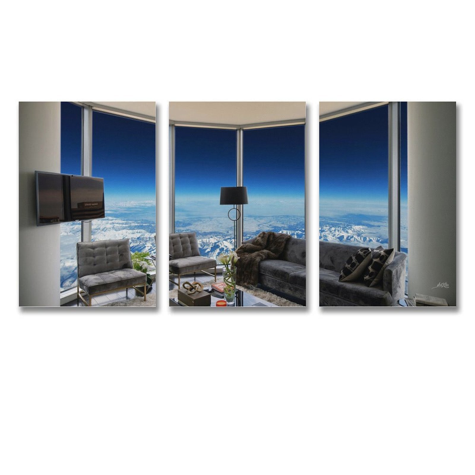 Stratosphere Apartment