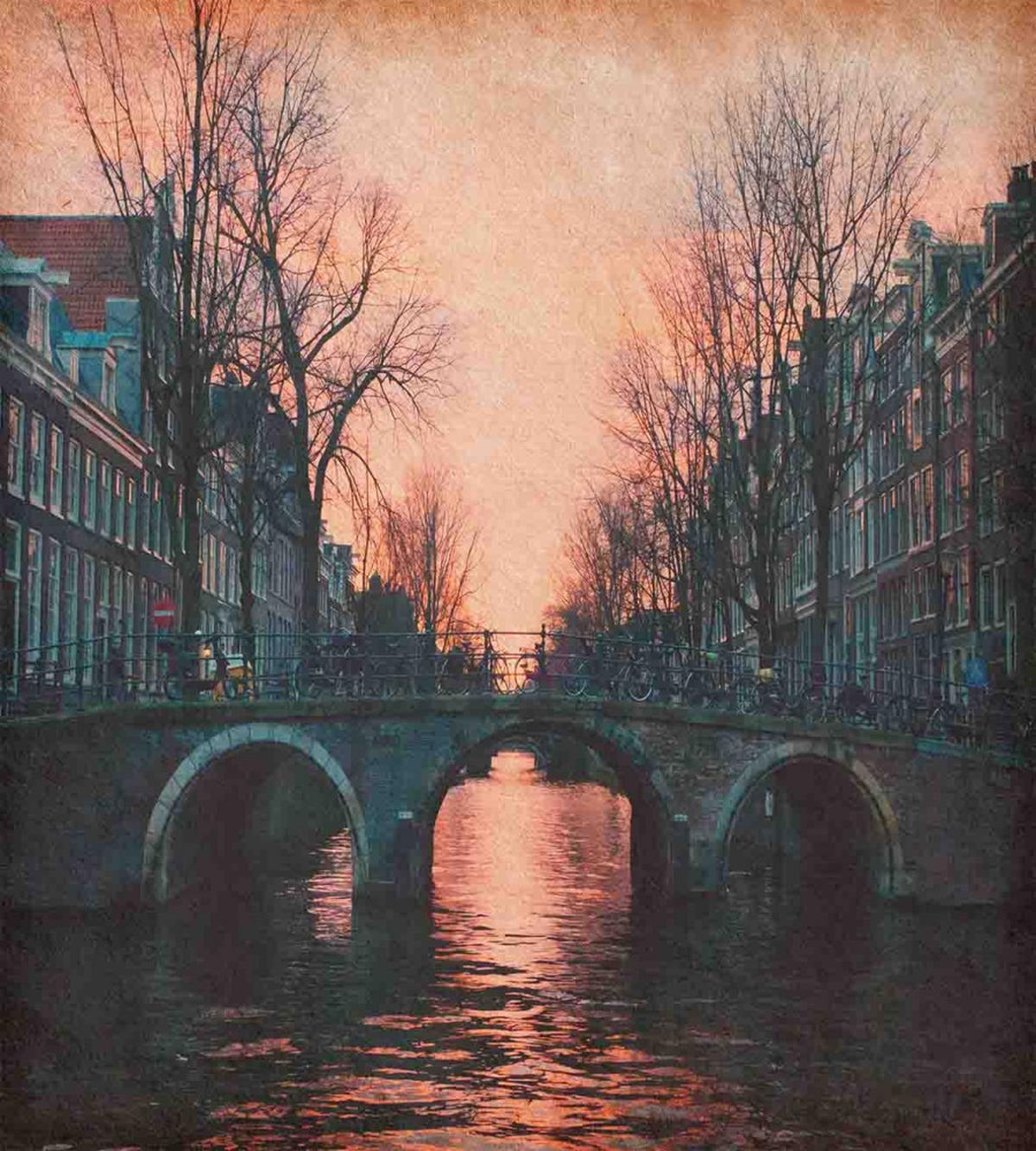 Amsterdam Vintage Bridge — Pattern