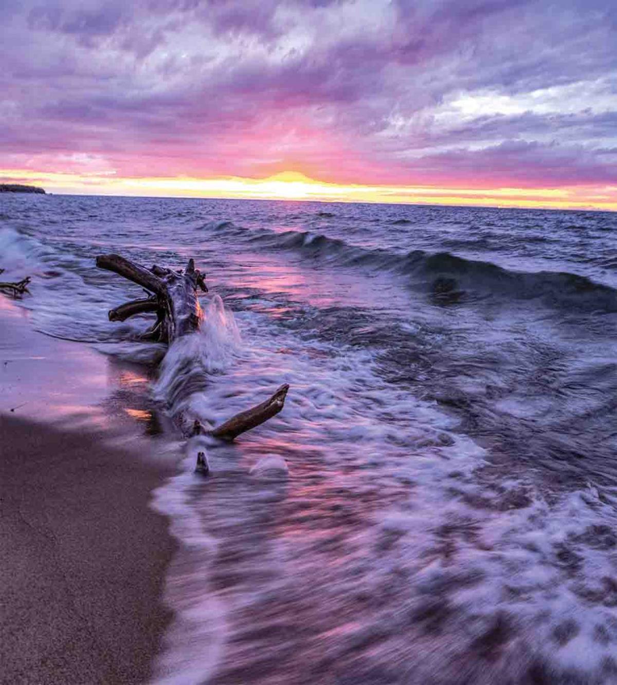 Wavy Sea Couldy Sunset — Pattern