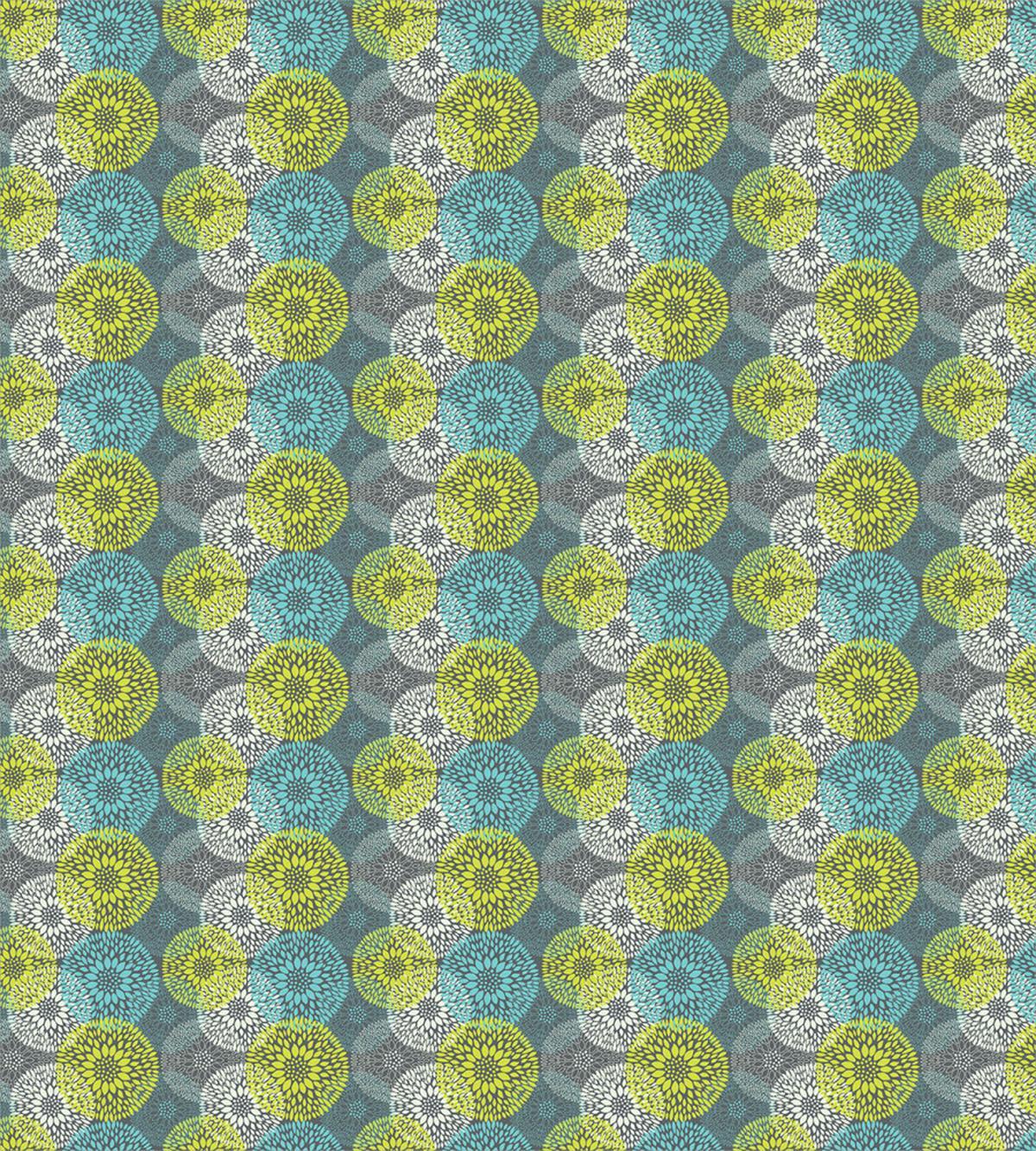 Outline-Drawn Chrysanthemum — Pattern