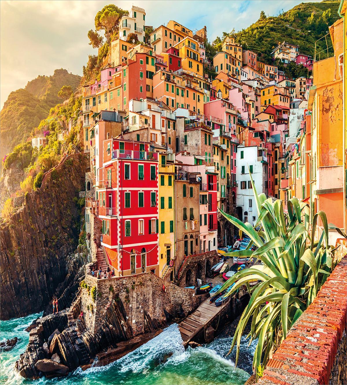 Riomaggiore at Sunset — Pattern