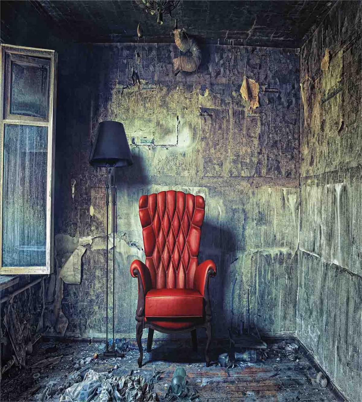 Old Armchair Messy House — Pattern