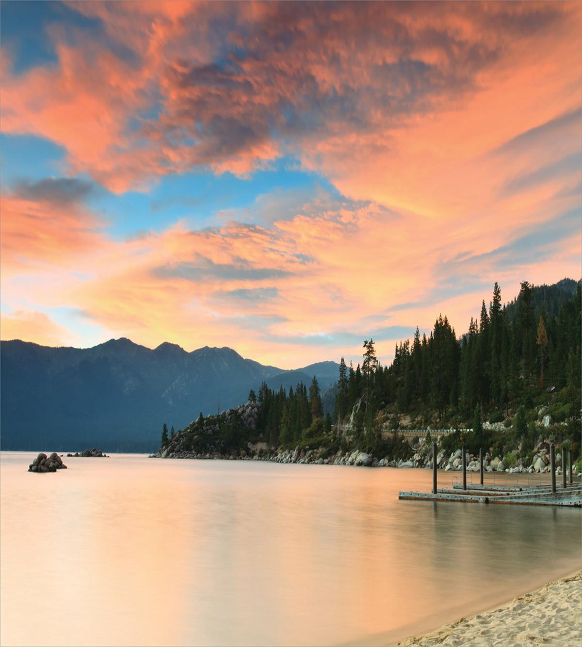 Sunset at Lake Tahoe USA — Pattern