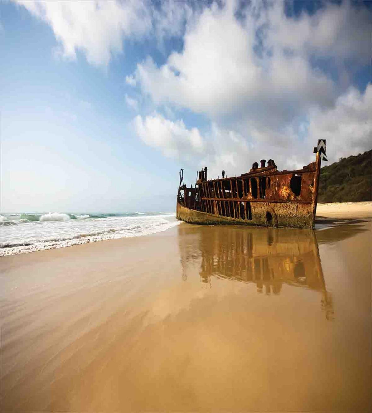 Antique Rusty Ship Wreck — Pattern