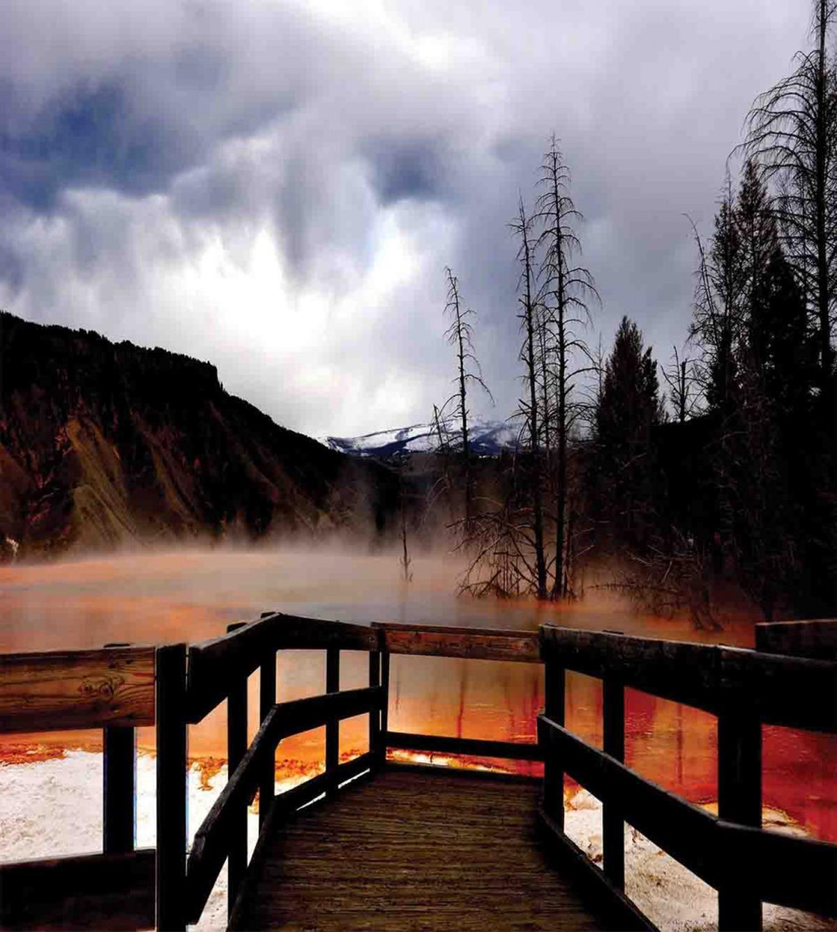 Hot Spring Scenery — Pattern