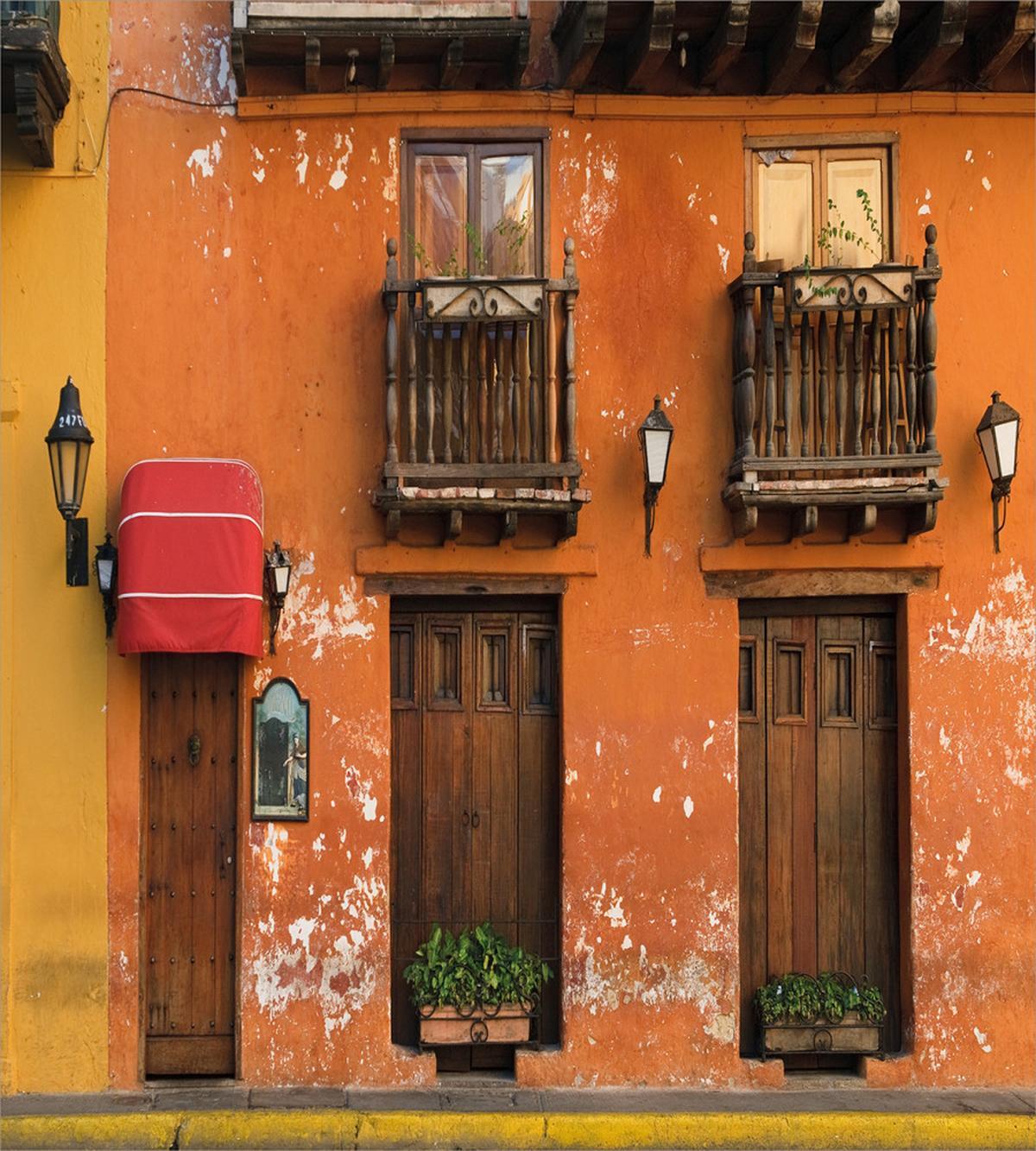 Cartagena Streets Photo — Pattern