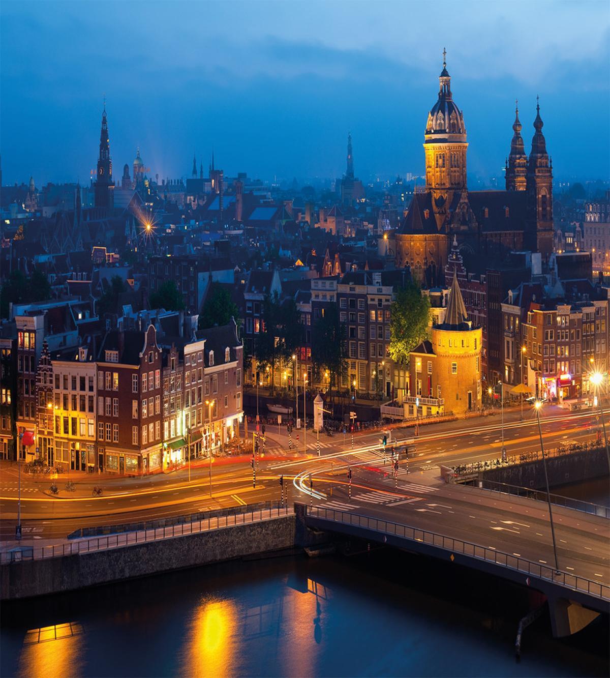 Amsterdam Famous Travel — Pattern