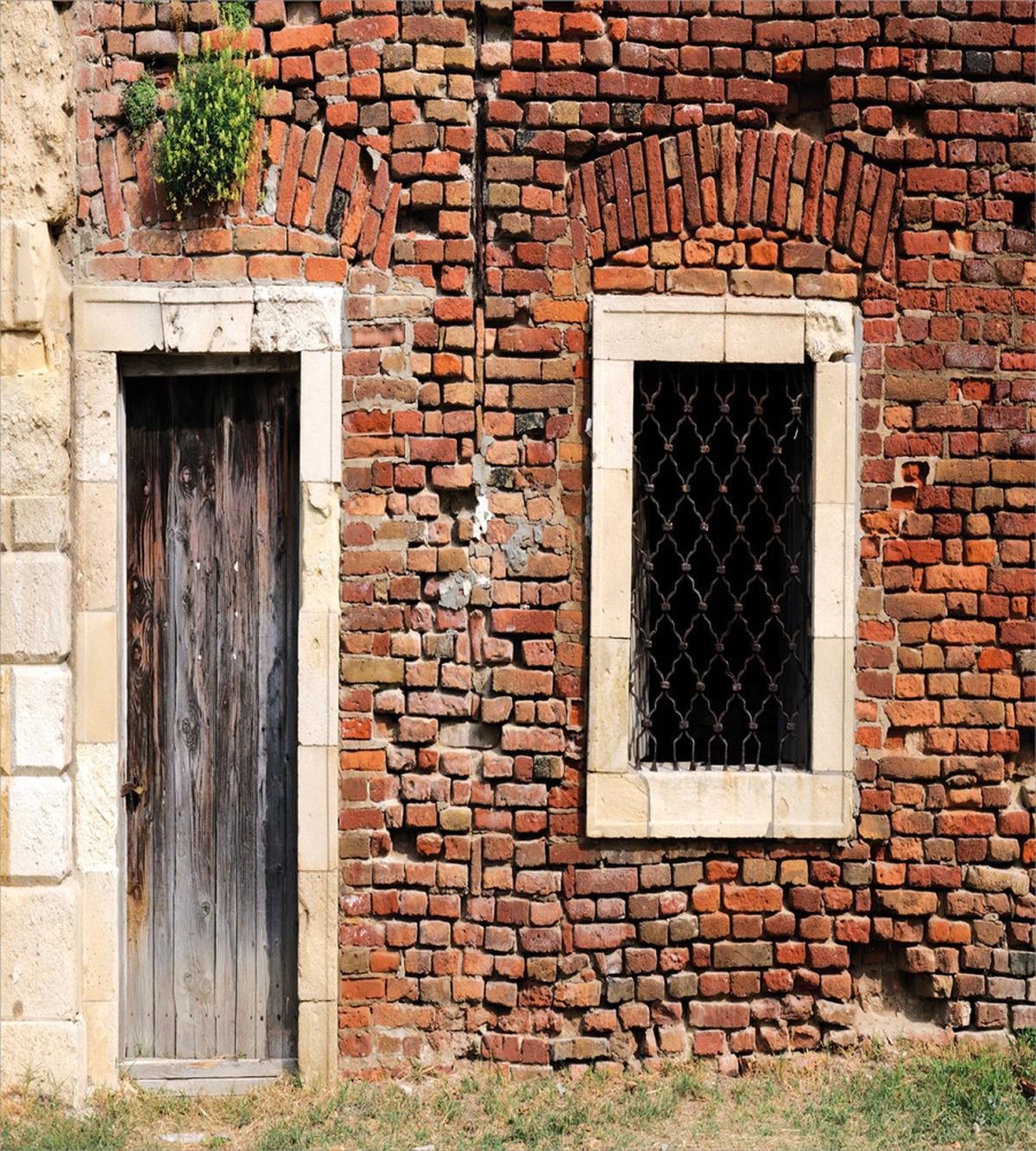 Old House Door Brickwork — Pattern