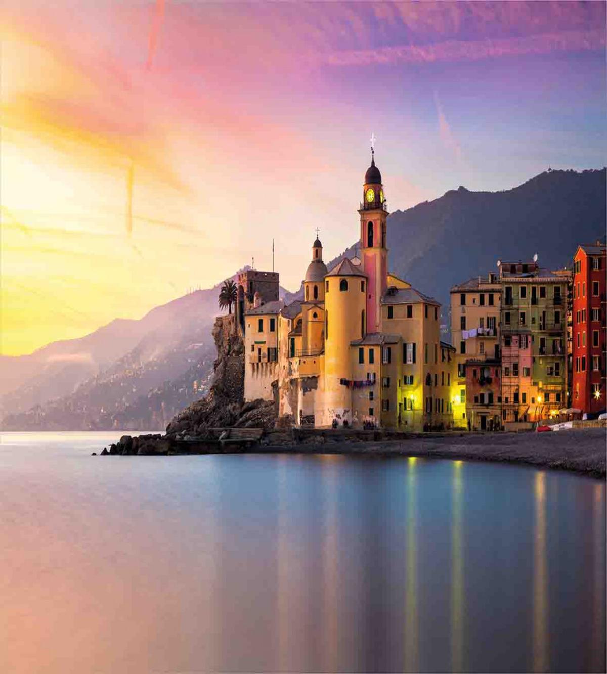 Old Mediterranean Town — Pattern