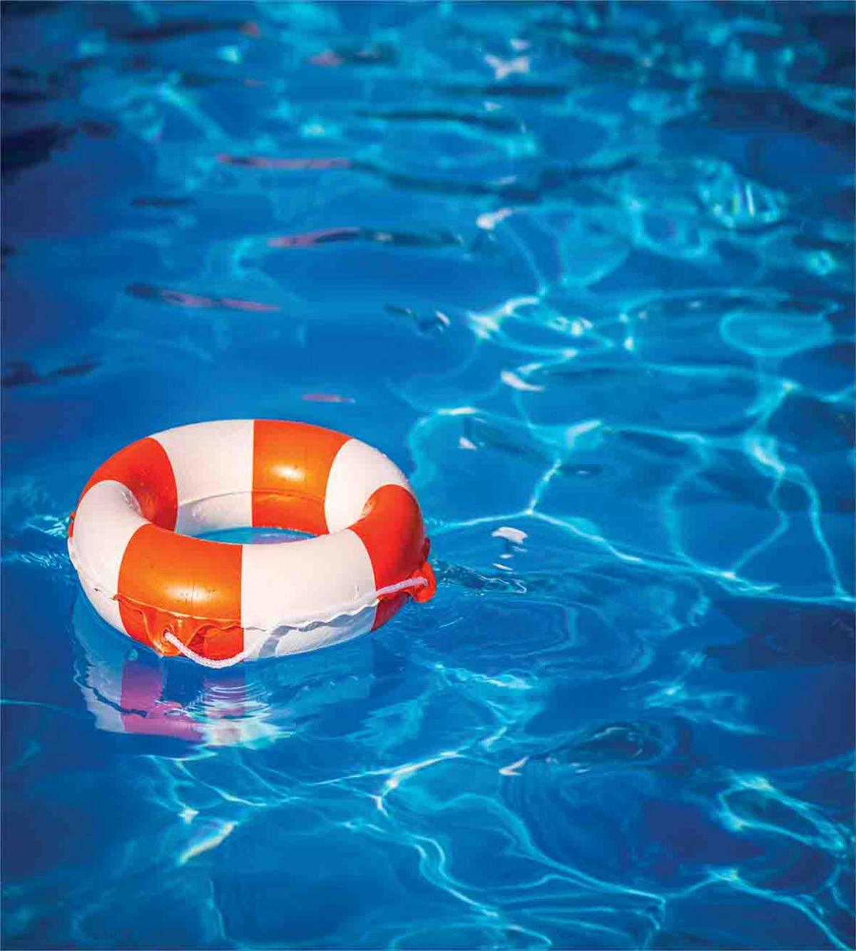 Clear Swimming Pool — Pattern