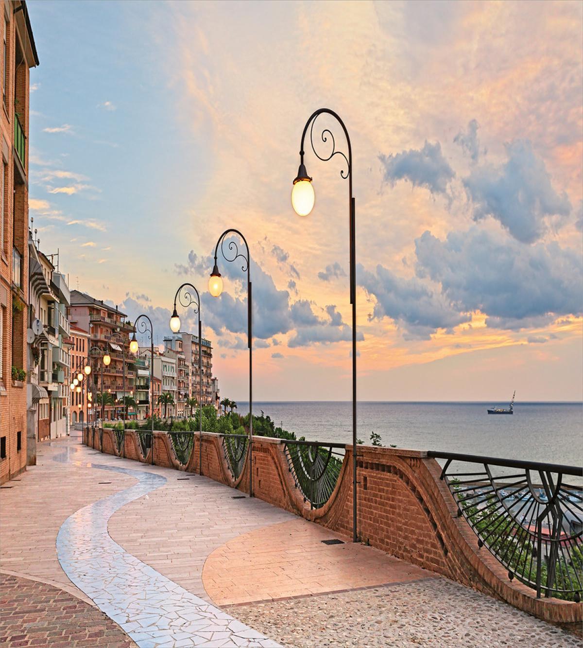 Dawn in Ortona Abruzzo — Pattern