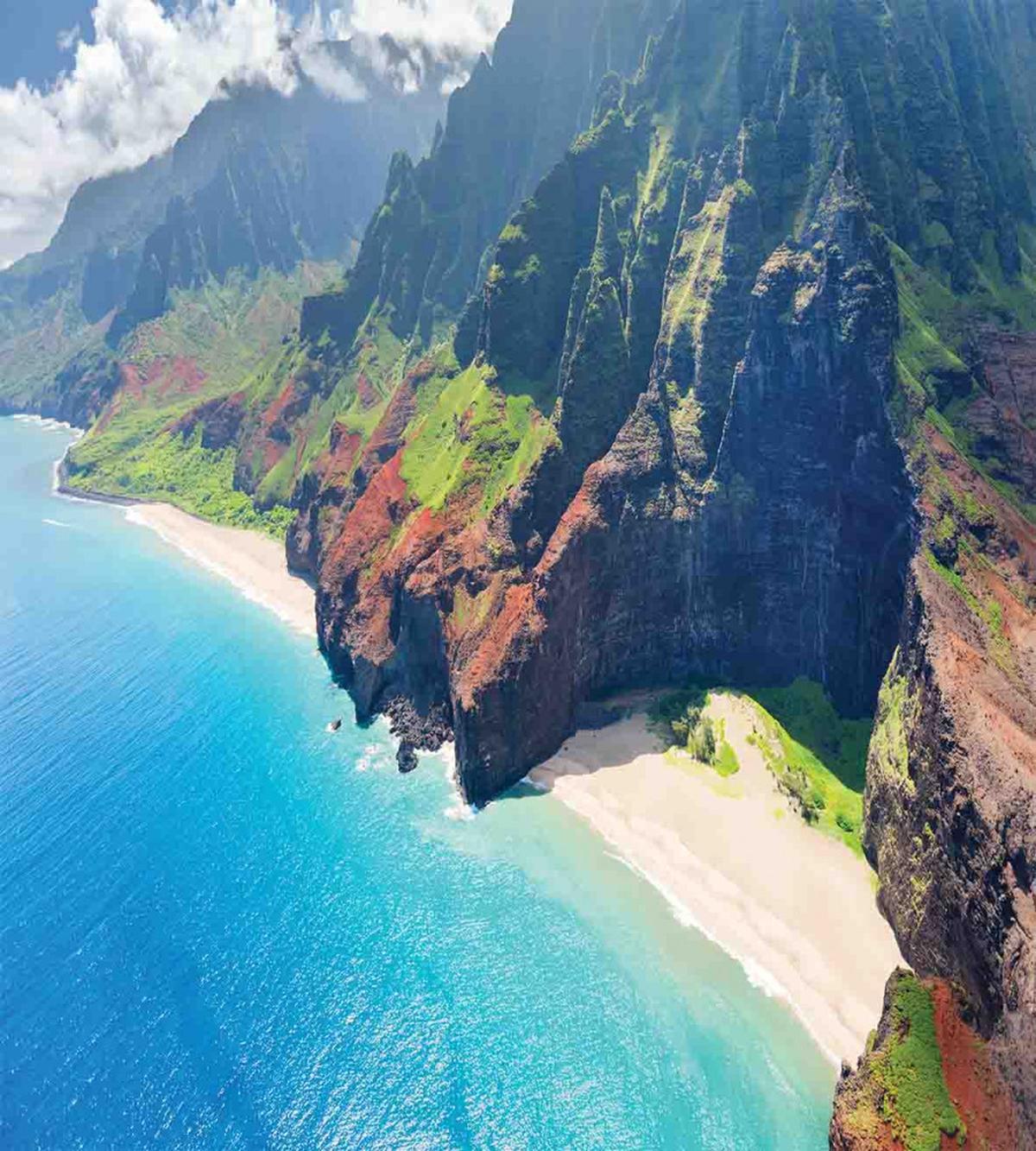 Na Pali Coast Island — Pattern