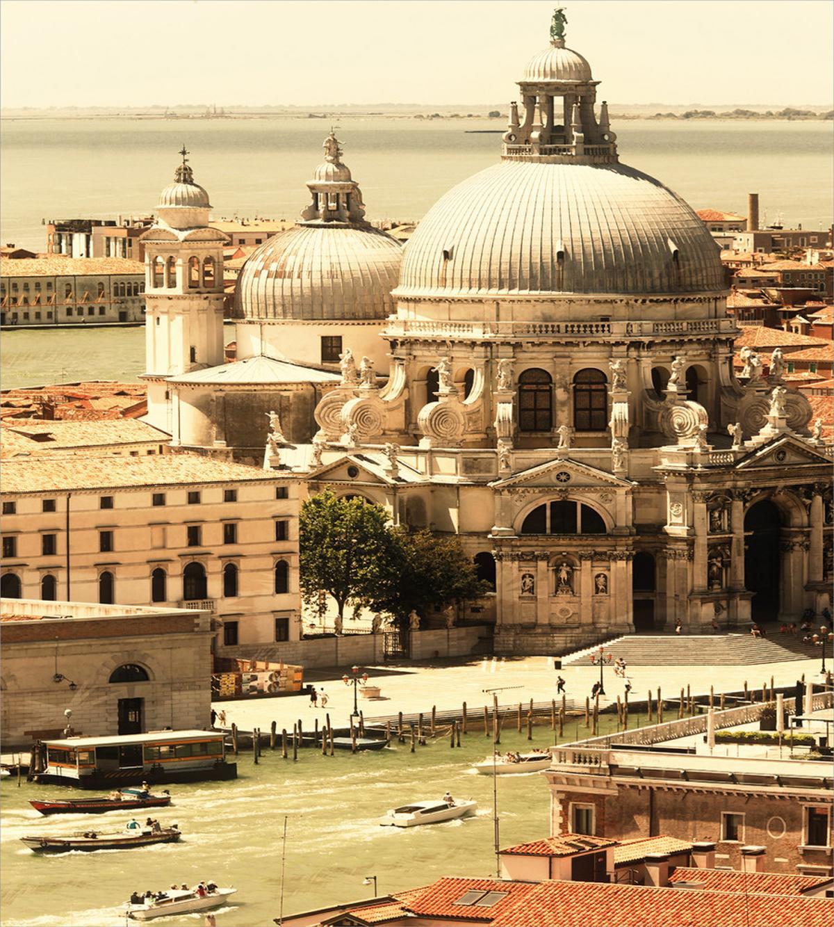 Italian Architecture Image — Pattern