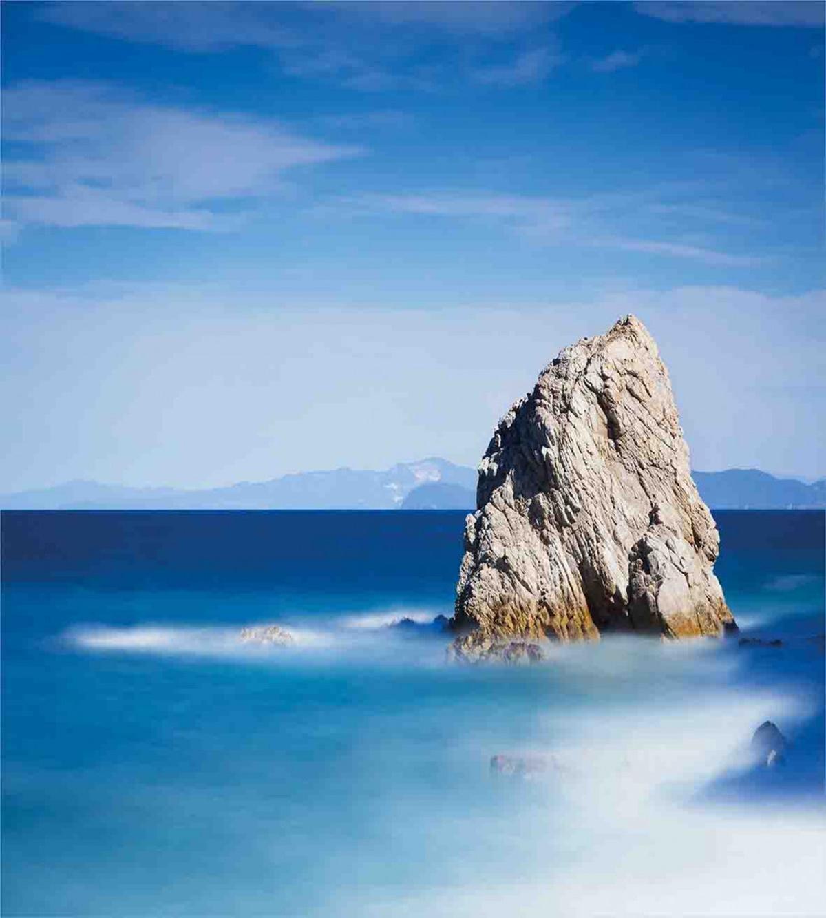 Rock in Ocean Serenity — Pattern
