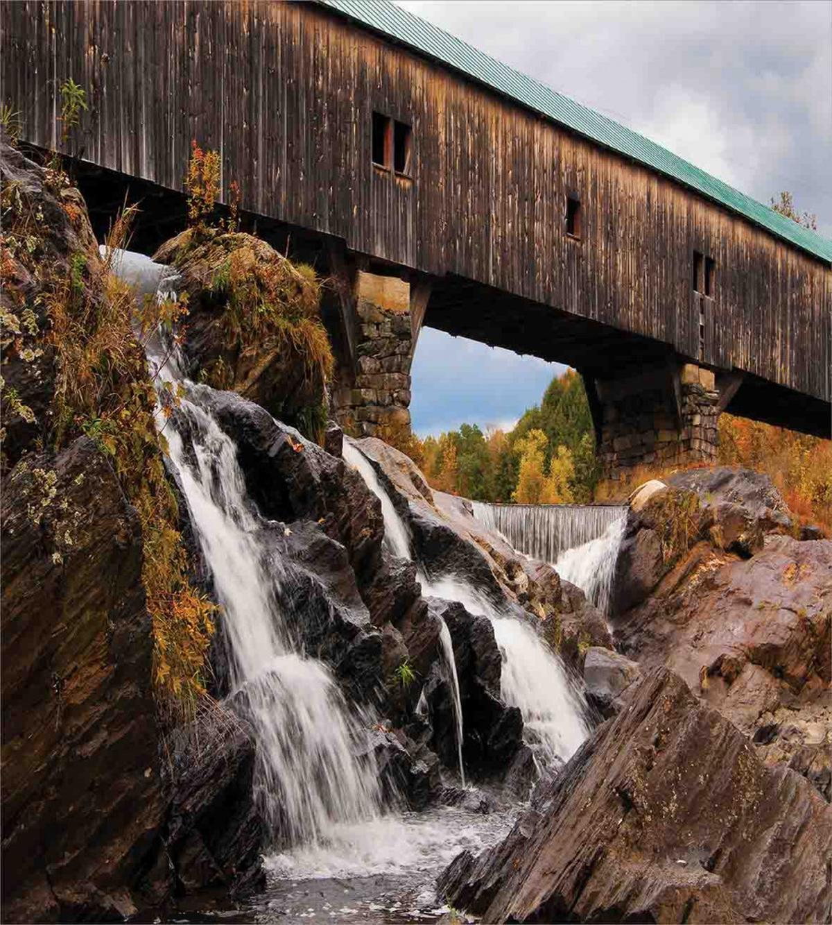 Rustic Oak Bridge — Pattern