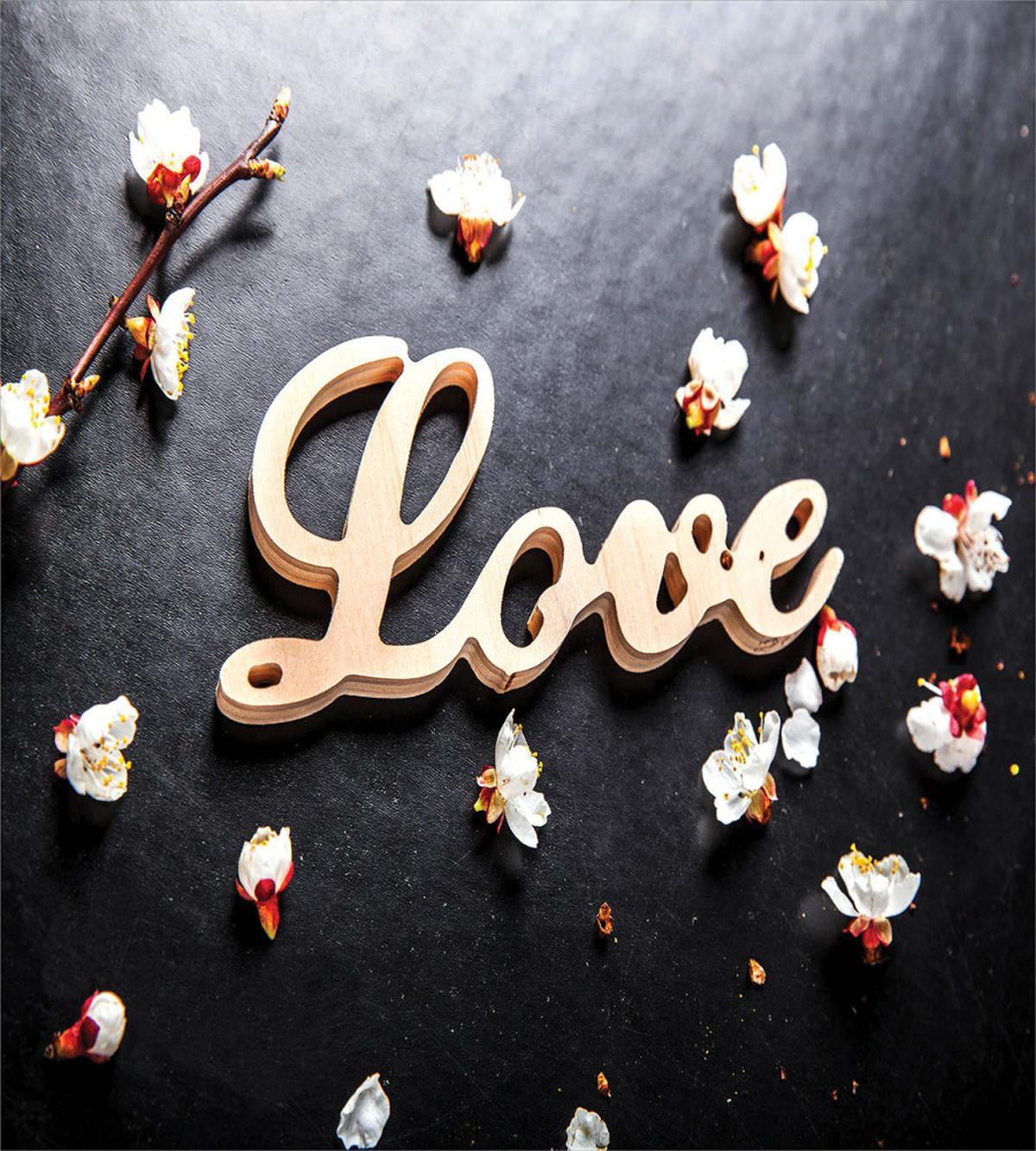 Love Sign Wooden — Pattern