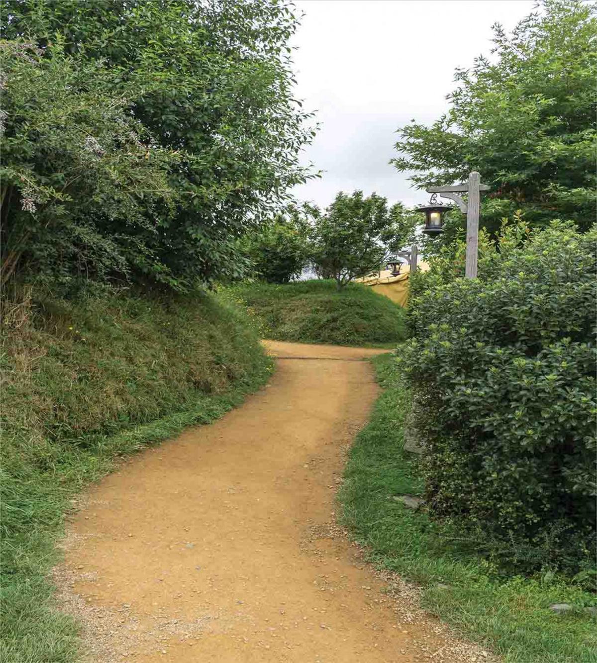 Elf Path in Woods — Pattern