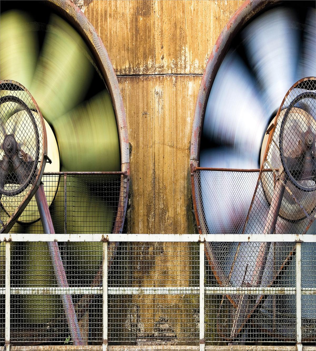 Moving Fans — Pattern