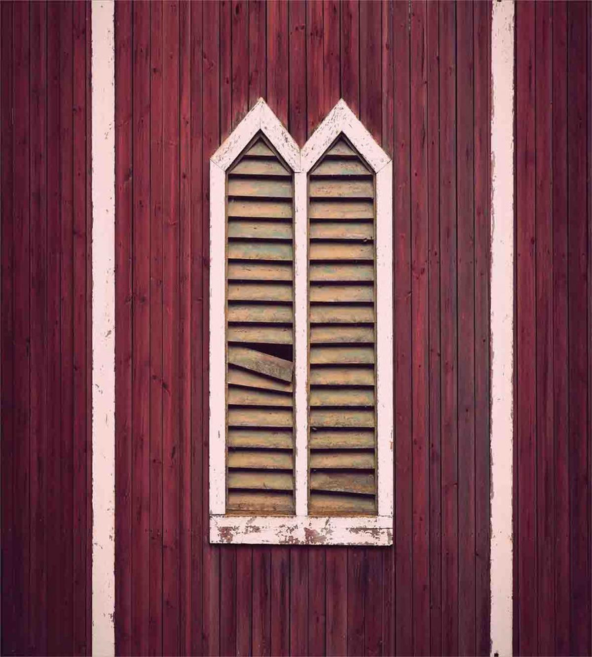 Retro Burgundy Shutters — Pattern