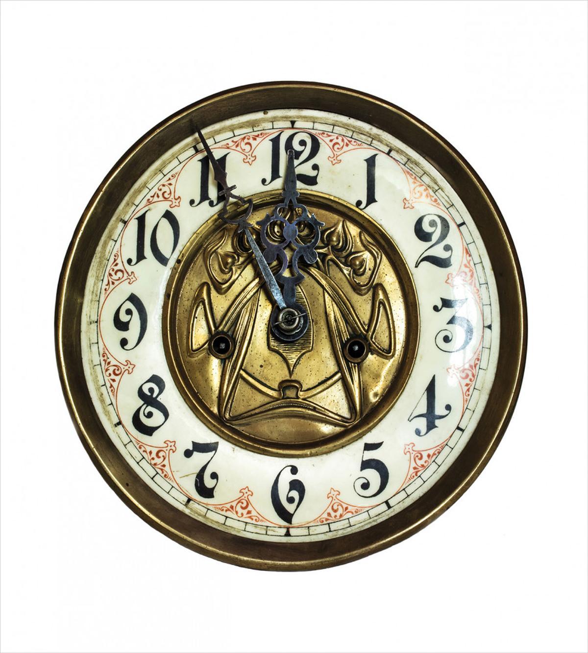 Antique Clock with Face — Pattern