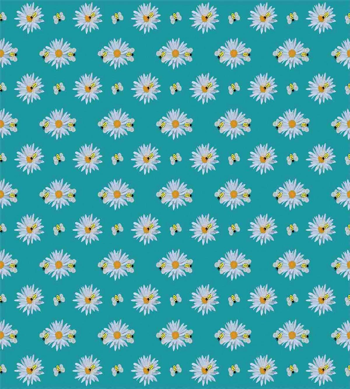 Chamomile Petals and Bees — Pattern
