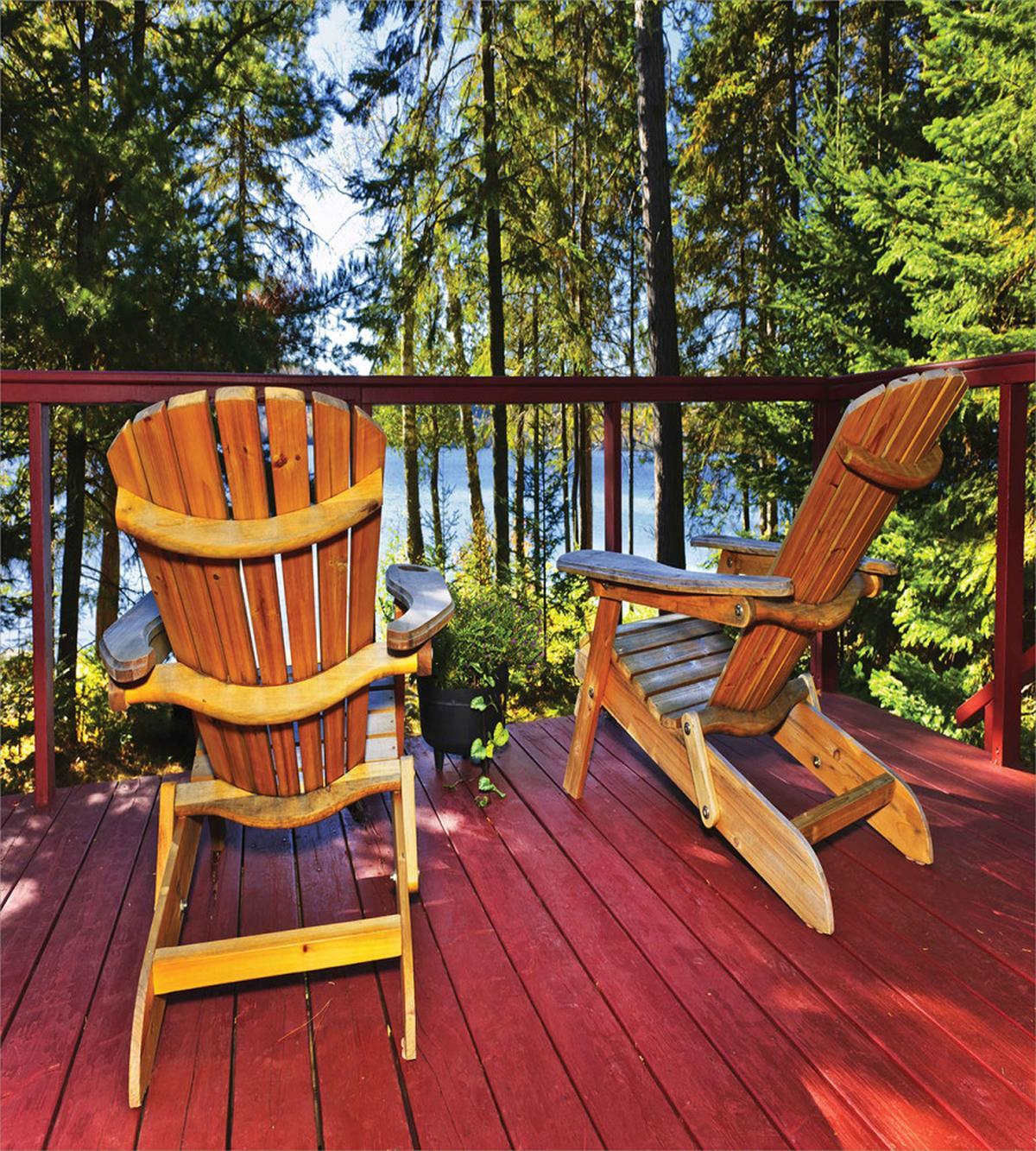 Adirondack Chairs on Porch — Pattern