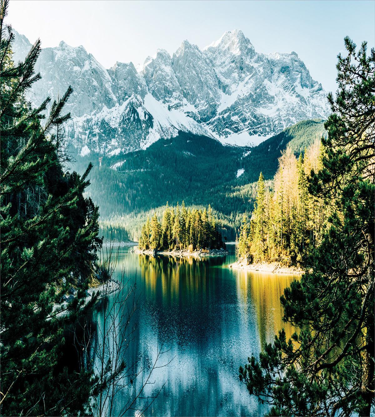 Mountain Frozen Lake — Pattern