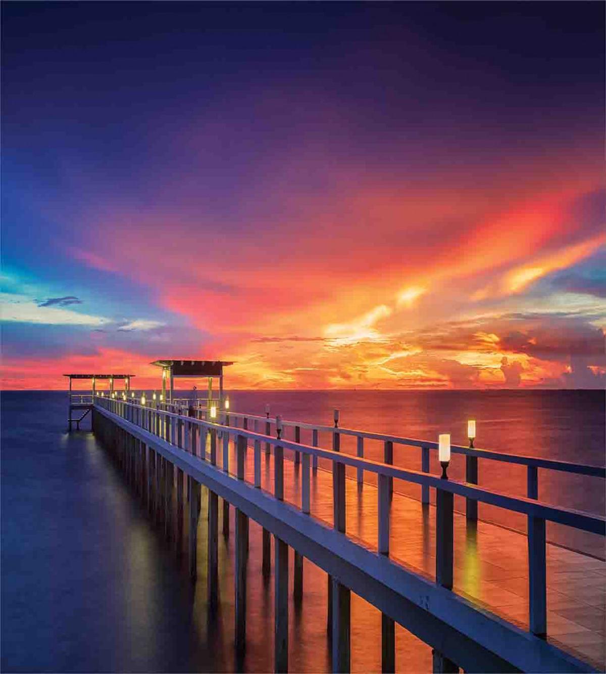 Wooden Bridge on Sea — Pattern