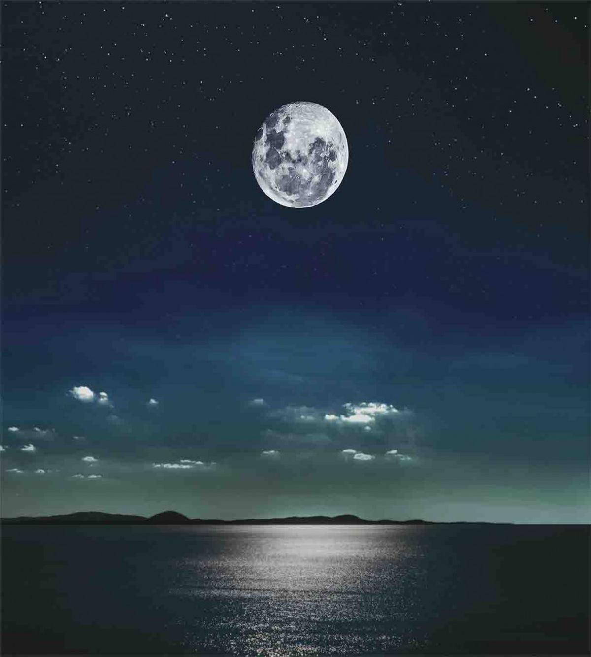 Full Moon in the Sea — Pattern