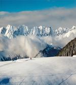 Panoramic Mountains Walk